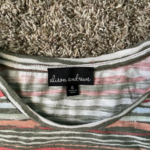 Women’s small shirt - Picture 4 of 8